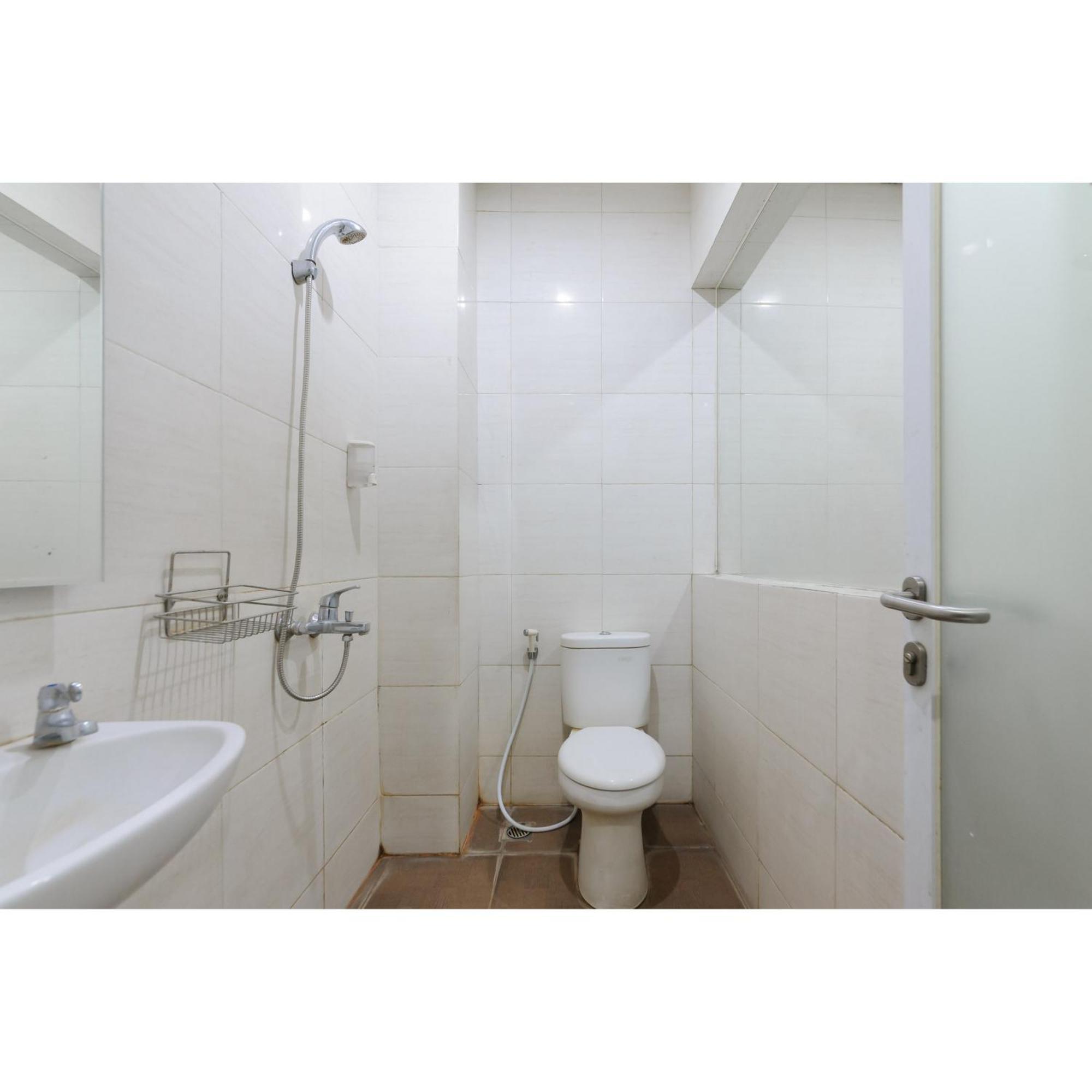 Reddoorz Near Grand Indonesia Wisma tamu Jakarta