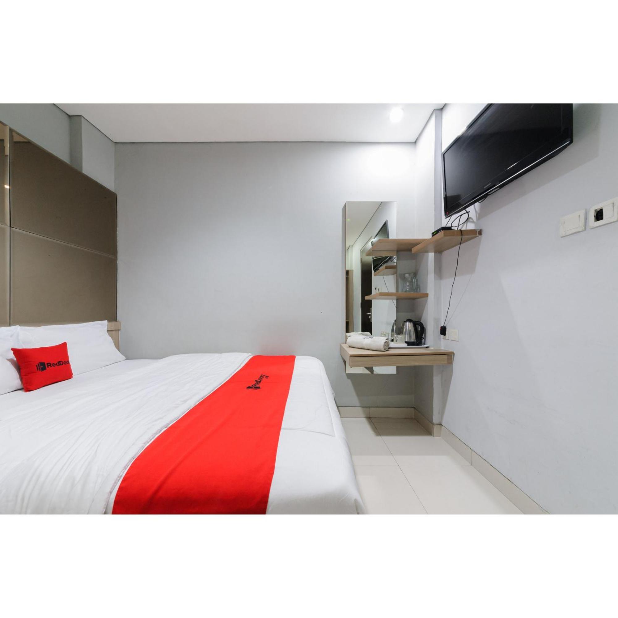 Reddoorz Near Grand Indonesia Wisma tamu