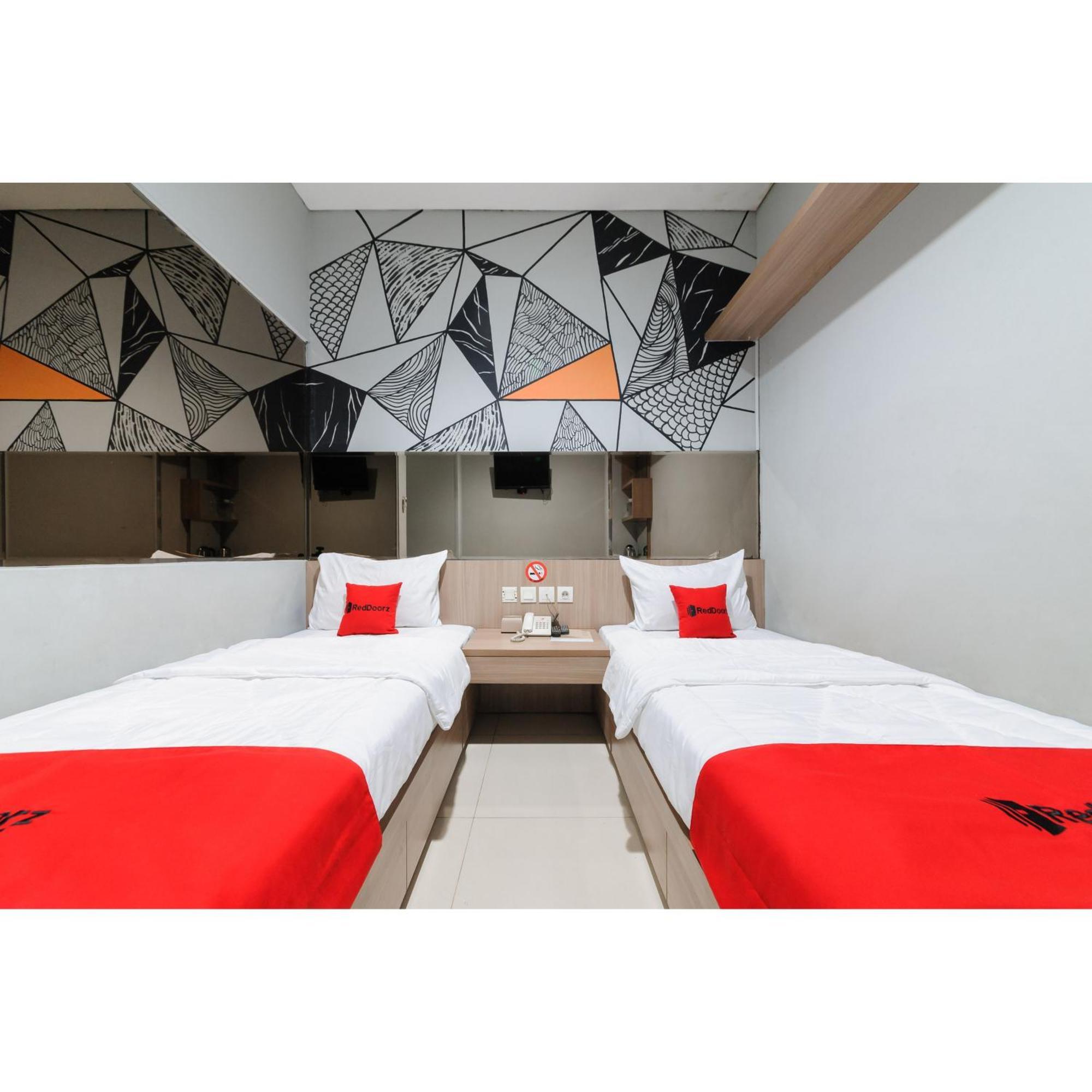 Wisma tamu Reddoorz Near Grand Indonesia Jakarta